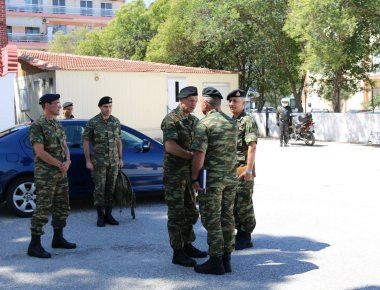 Επίσκεψη Αρχηγού ΓΕΣ σε 29 Μ/Π ΤΑΞ και ΧΧΙ ΤΘΤ (φωτό)